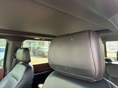 Used 2021 Ford F150 Lariat w/ Equipment Group 502A High image 11