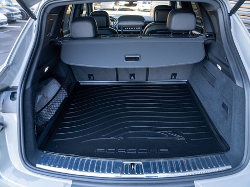 Certified 2024 Porsche Cayenne image 21