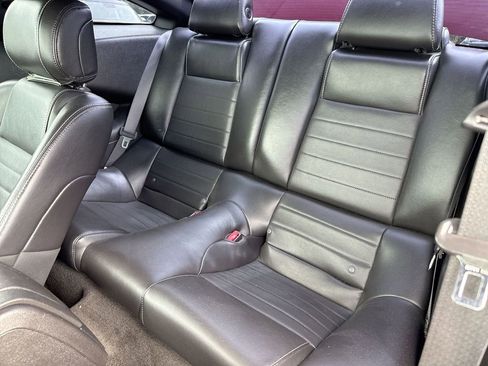 Used 2013 Ford Mustang Premium RWD image 21