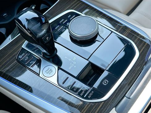 Used 2020 BMW X5 sDrive40i w/ Parking Assistance Package image 17