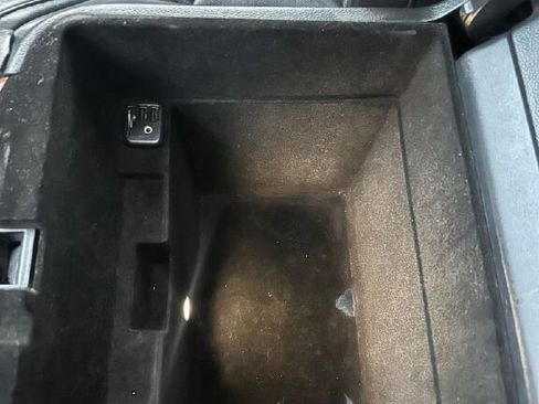 Used 2015 Cadillac Escalade ESV Luxury image 26