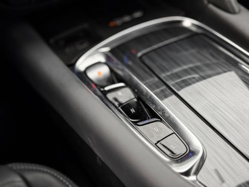 Certified 2024 Buick Enclave Premium image 15