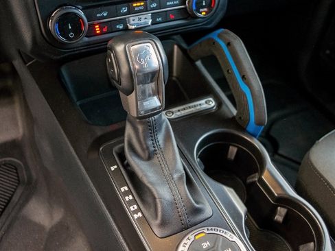 Used 2022 Ford Bronco Black Diamond image 19