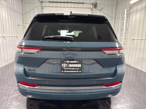 Used 2026 Jeep Grand Cherokee Limited AWD/4WD image 44