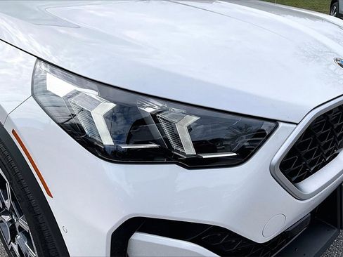 New 2025 BMW X2 xDrive28i w/ Premium Package image 16