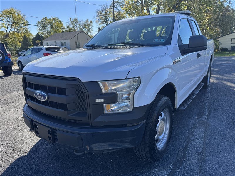 Used 2015 Ford F150 XL w/ Equipment Group 101A Mid AWD/4WD image 4