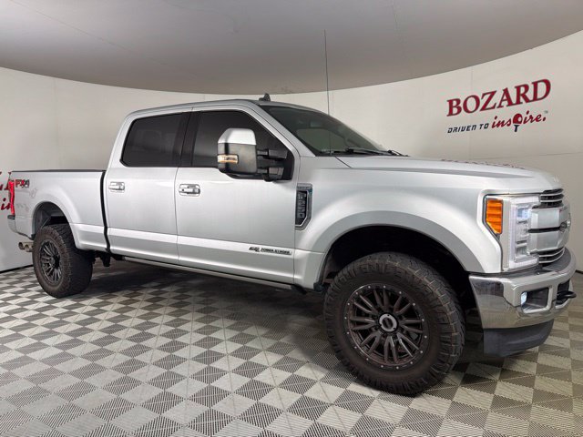 Used 2019 Ford F250 Lariat w/ Lariat Ultimate Package AWD/4WD image 17