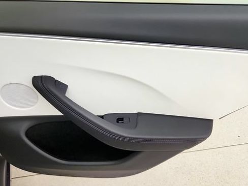 Used 2025 Tesla Model 3 Long Range RWD image 40