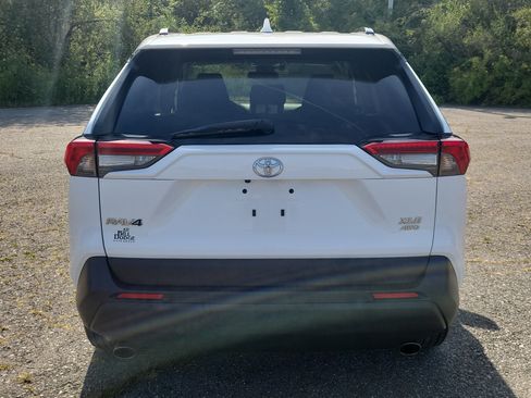 Used 2024 Toyota RAV4 XLE w/ Convenience Package AWD/4WD image 6