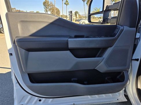 Used 2023 Ford F350 XLT w/ FX4 Off-Road Package image 19