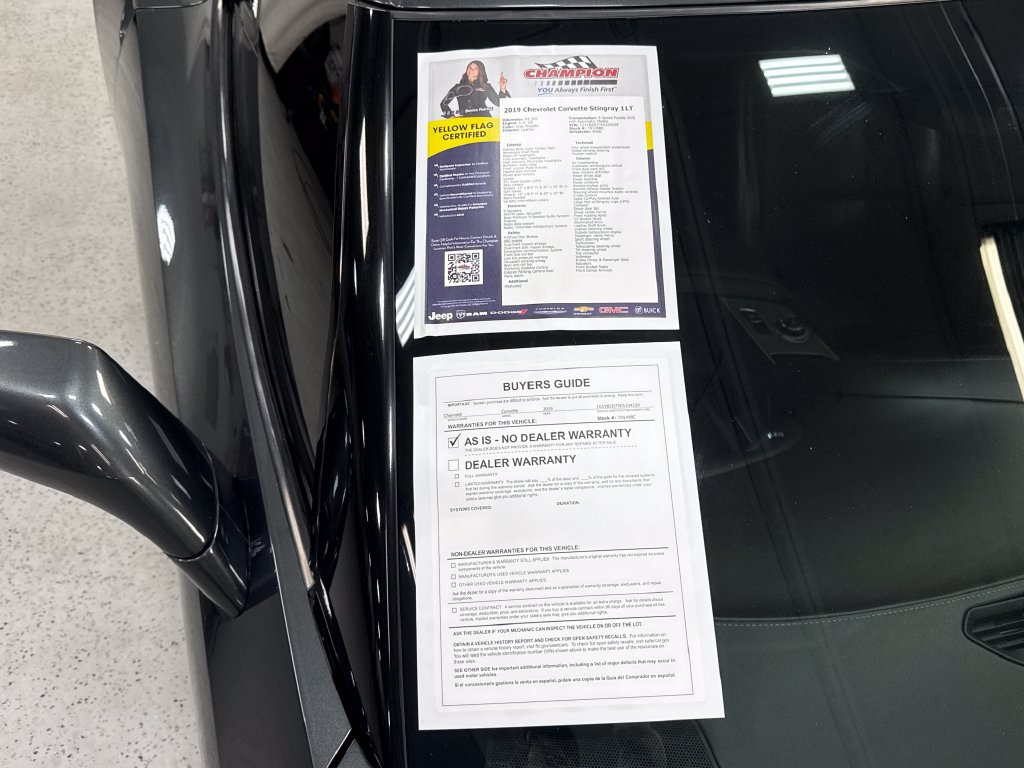 Used 2019 Chevrolet Corvette Stingray Coupe w/ 1LT RWD image 32