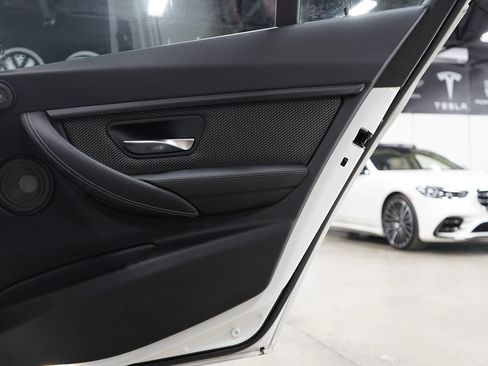 Used 2018 BMW M3 RWD image 19