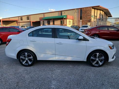 Used 2020 Chevrolet Sonic Premier FWD image 4