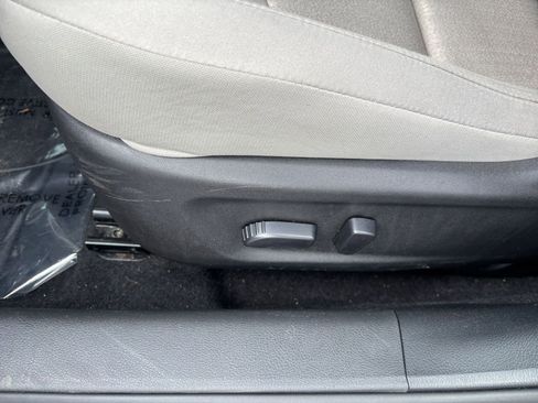 Used 2025 Nissan Altima 2.5 SV FWD image 22