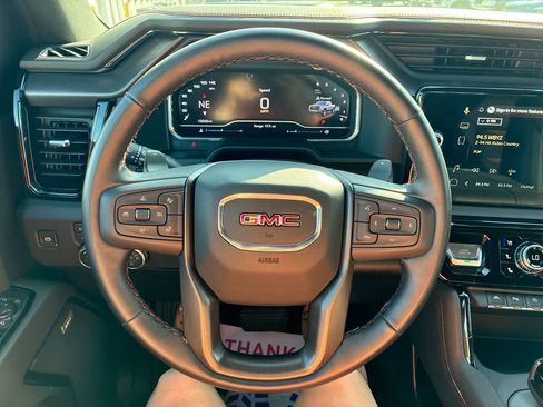 Used 2025 GMC Sierra 1500 AT4 AWD/4WD image 11