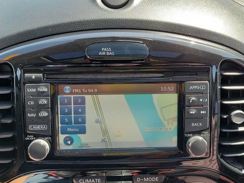 Used 2016 Nissan Juke SL FWD image 25