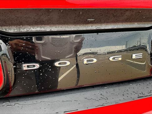 Used 2021 Dodge Challenger R/T Scat Pack RWD image 31