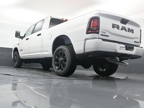 New 2026 RAM 2500 Big Horn AWD/4WD image 39