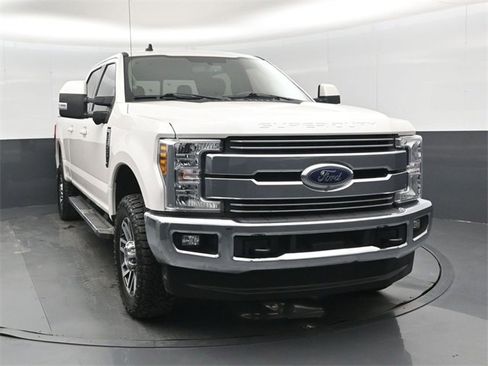 Used 2019 Ford F250 Lariat w/ Lariat Value Package image 10