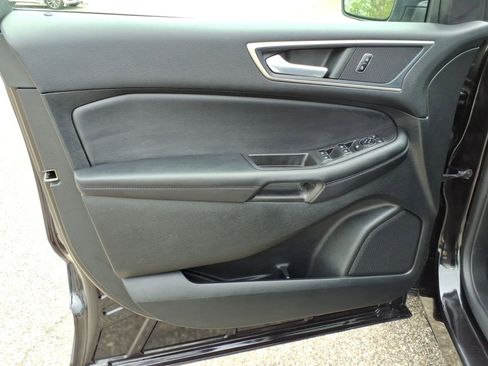 Used 2023 Ford Edge SEL w/ Convenience Package AWD/4WD image 16