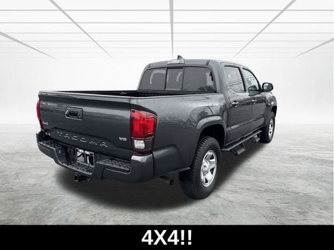Used 2023 Toyota Tacoma SR image 3