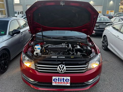 Used 2015 Volkswagen Passat 1.8T Limited Edition image 9