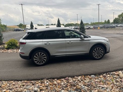 New 2025 Lincoln Corsair Reserve image 6