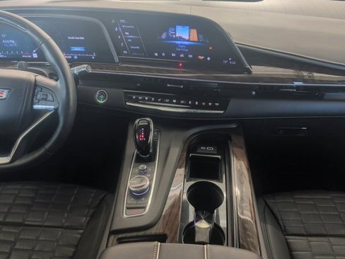 Certified 2024 Cadillac Escalade ESV Sport Platinum w/ LPO, ONYX Package image 3