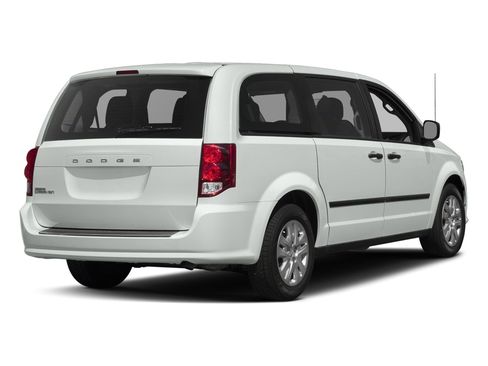 Used 2018 Dodge Grand Caravan SE FWD image 2
