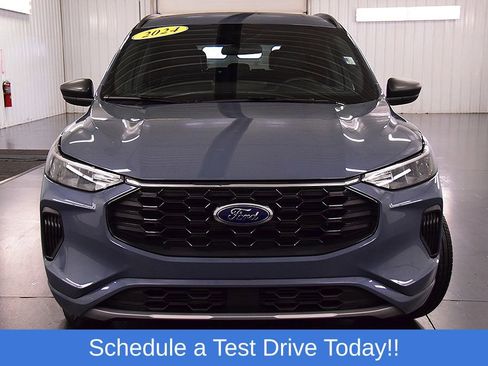 Used 2024 Ford Escape ST-Line w/ Tech Pack #1 AWD/4WD image 2