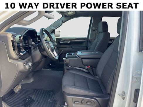 Used 2024 GMC Sierra 1500 SLE image 9
