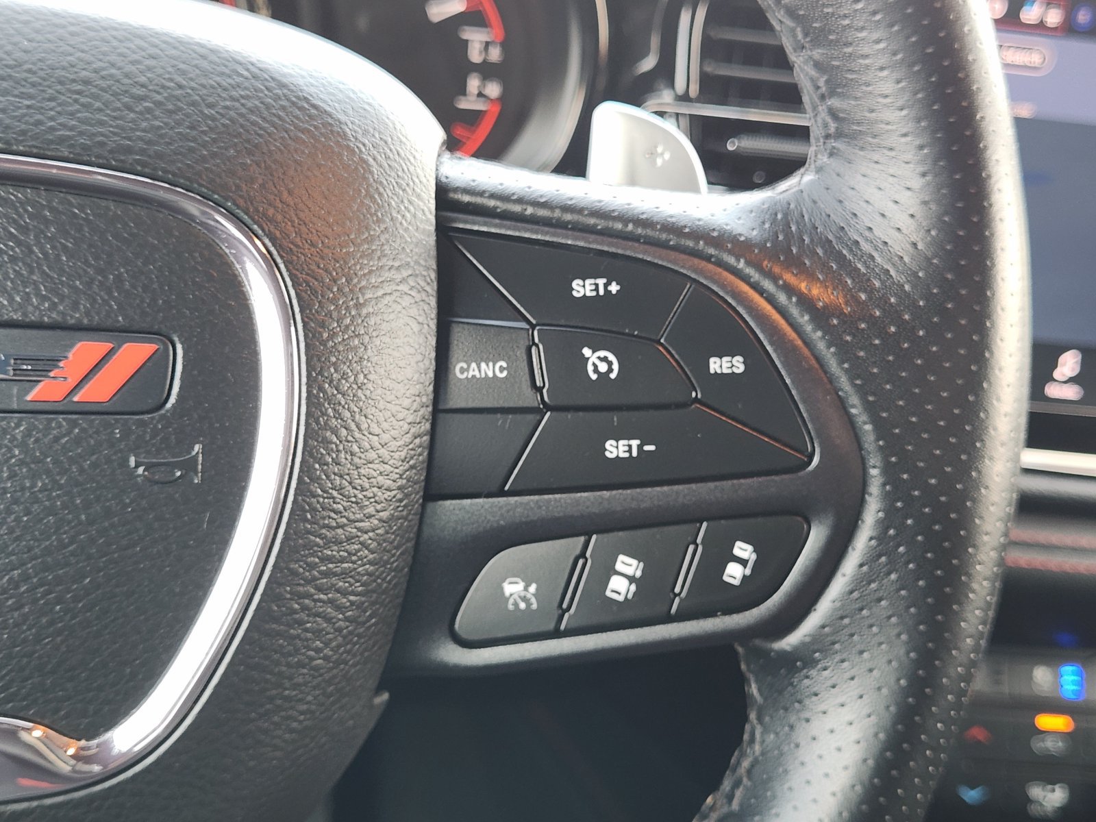Used 2025 Dodge Durango GT AWD/4WD image 33