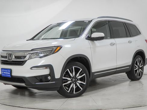 Used 2022 Honda Pilot Touring image 1