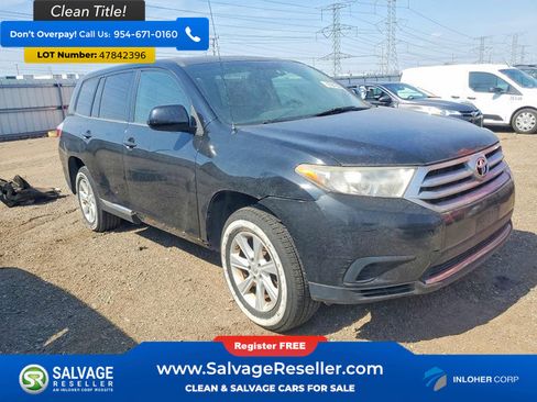 Used 2012 Toyota Highlander SE w/ Tow Pkg image 5