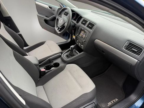 Used 2017 Volkswagen Jetta S FWD image 12