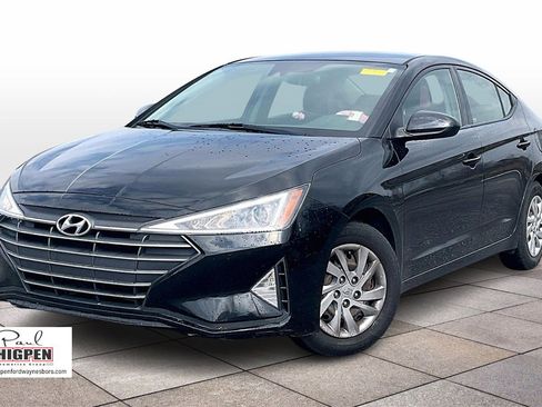 Used 2020 Hyundai Elantra SE w/ Cargo Package (C1) image 11