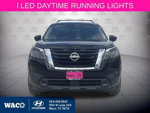 Used 2024 Nissan Pathfinder SV w/ Lighting Package (N92) image 16