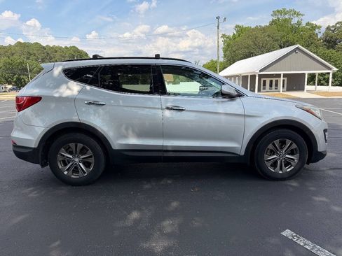 Used 2013 Hyundai Santa Fe Sport w/ Popular Equipment Pkg FWD image 9