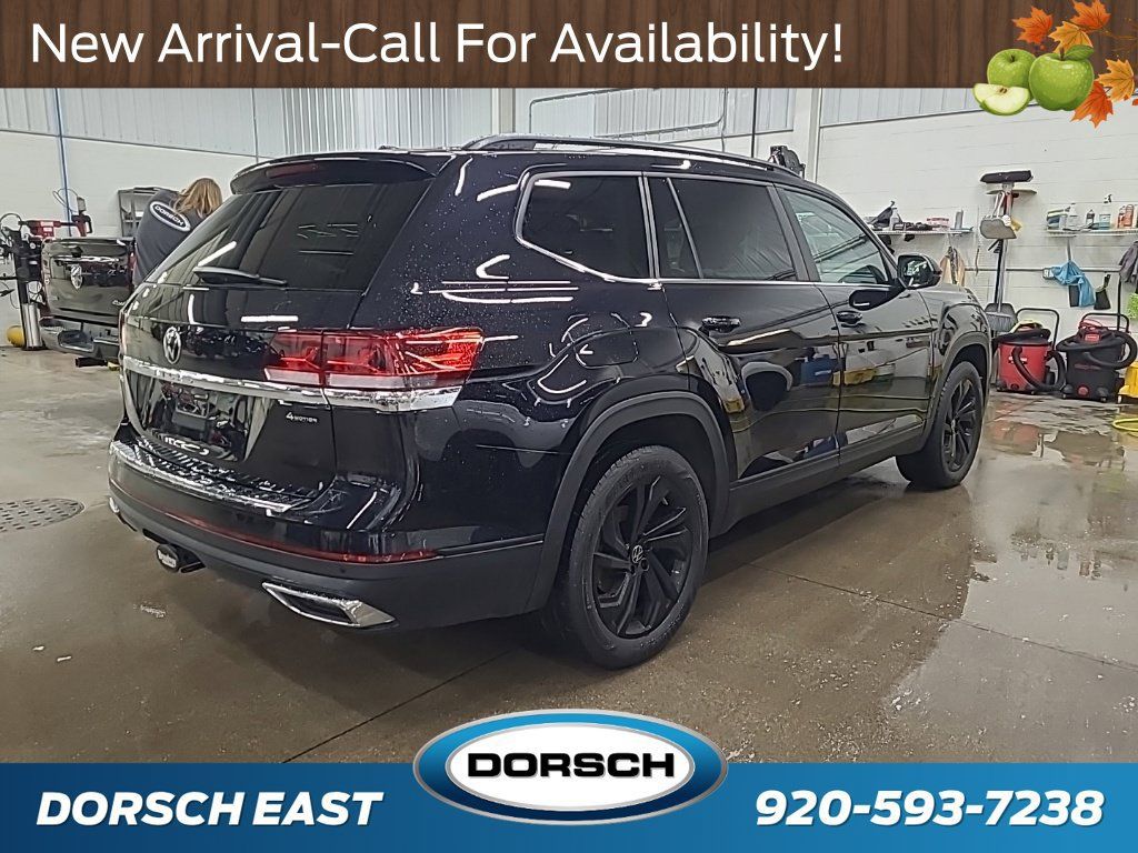 Used 2023 Volkswagen Atlas SE AWD/4WD image 4