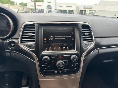 Used 2015 Jeep Grand Cherokee Limited AWD/4WD image 12