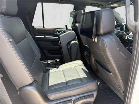Used 2021 Chevrolet Tahoe High Country w/ Premium Package 2 AWD/4WD image 29