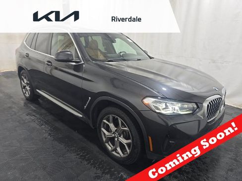 Used 2022 BMW X3 xDrive30i AWD/4WD image 1
