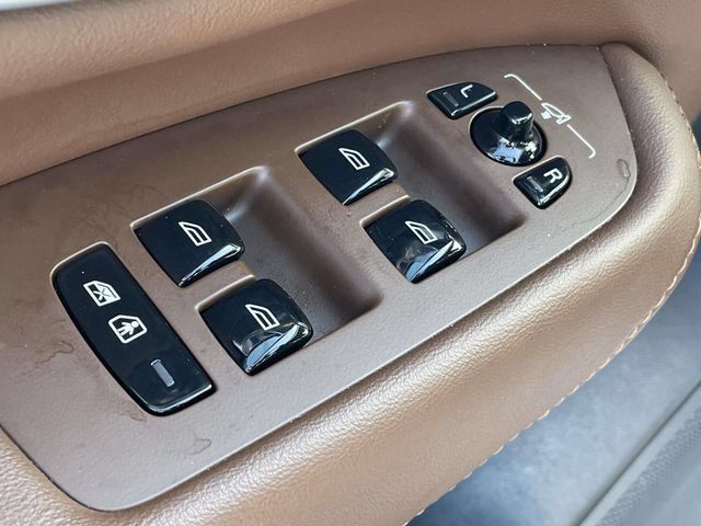 Certified 2023 Volvo XC90 B6 Ultimate w/ Lounge Package AWD/4WD image 16