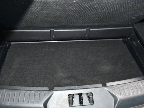 Used 2022 Ford Explorer XLT w/ Equipment Group 202A image 35