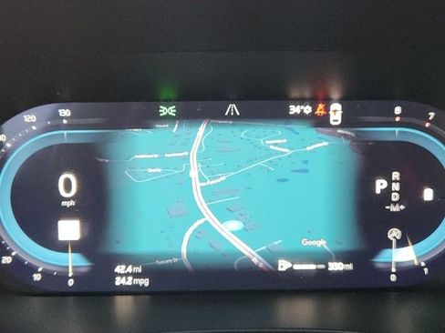 Certified 2025 Volvo XC60 B5 Plus image 13