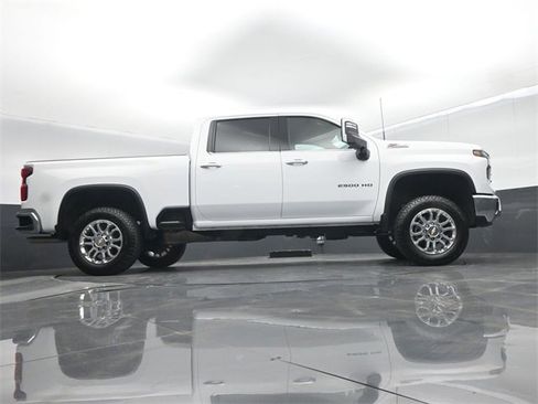 Used 2024 Chevrolet Silverado 2500 LTZ w/ LTZ Plus Package image 53
