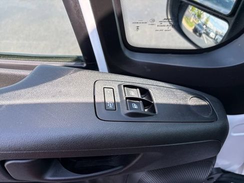 Used 2025 RAM ProMaster 2500 w/ U-Haul Equipment Group FWD image 18