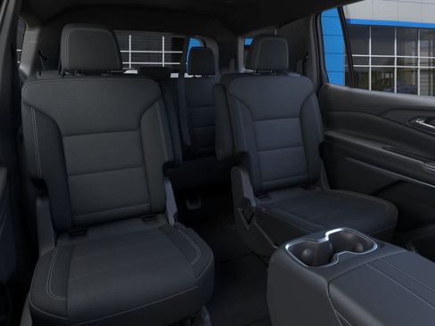 New 2027 Chevrolet Traverse LT w/ Driver Confidence Package FWD image 17