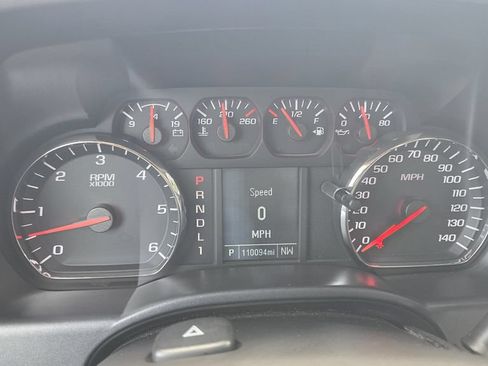 Used 2019 Chevrolet Silverado 2500 W/T w/ WT Convenience Package AWD/4WD image 17