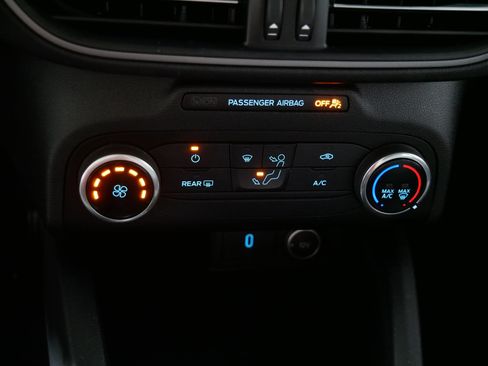 Used 2020 Ford Escape S image 23